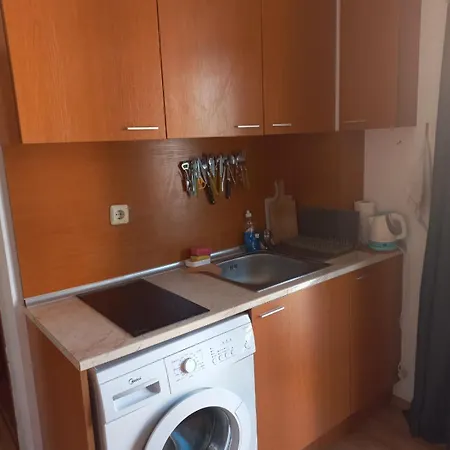 Cozy 150m From The * Свети Влас