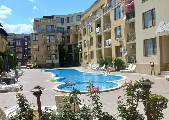 Cozy 150m From The Apartament Sveti Vlas